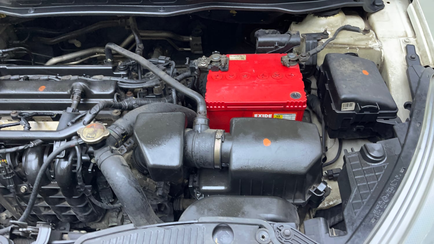 Used 2012 Hyundai i20 Asta 1.2 Petrol Manual engine ENGINE LEFT SIDE VIEW