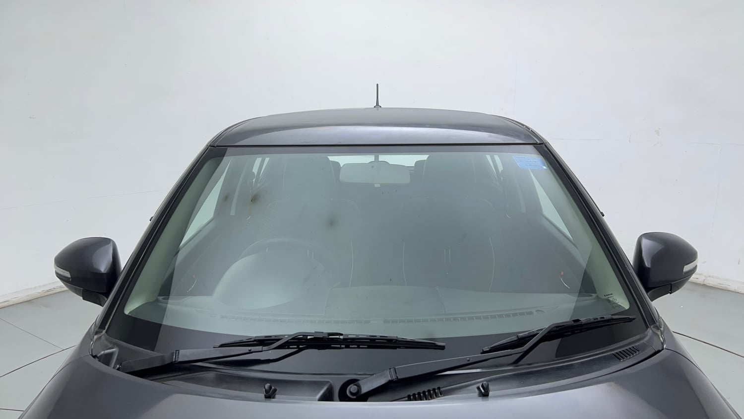 Used 2016 Maruti Suzuki Swift VXi Petrol Manual exterior FRONT WINDSHIELD VIEW