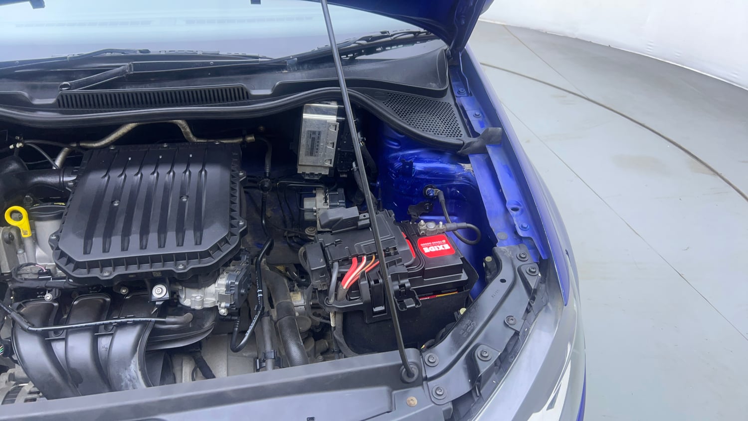 Used 2019 Volkswagen Polo Highline Plus 1.0 (P) 16 Alloy Petrol Manual engine ENGINE LEFT SIDE VIEW