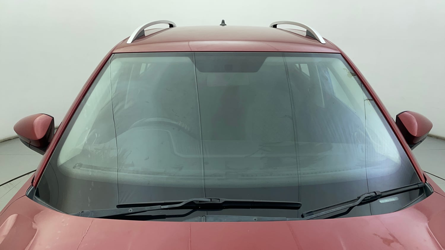 Used 2022 Volkswagen Taigun Highline 1.0 TSI MT Petrol Manual exterior FRONT WINDSHIELD VIEW
