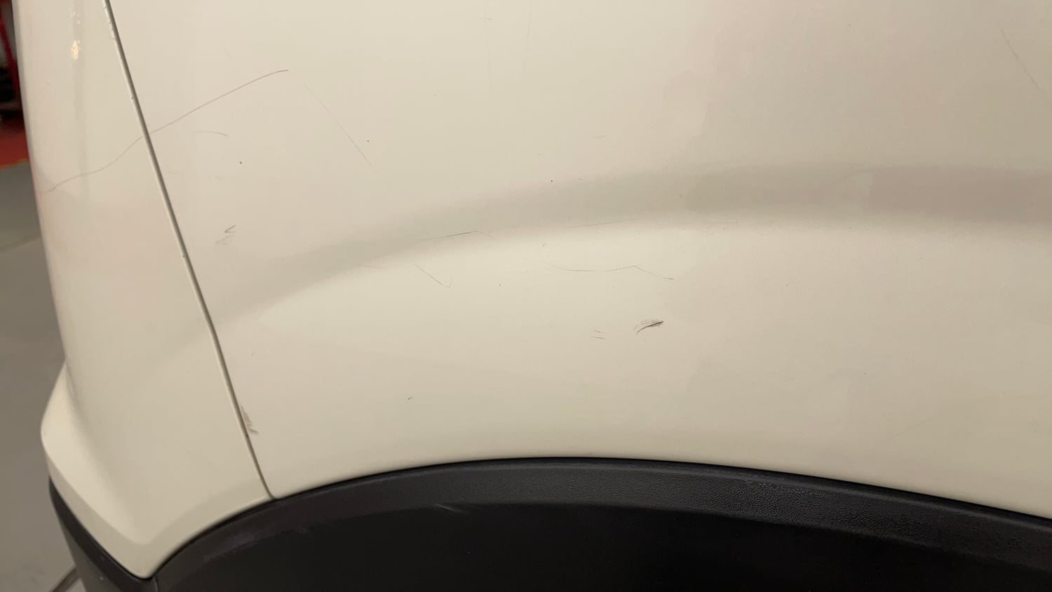 Used 2022 Mahindra XUV 300 W8 (O) 1.5 Diesel AMT Diesel Automatic dents MINOR SCRATCH