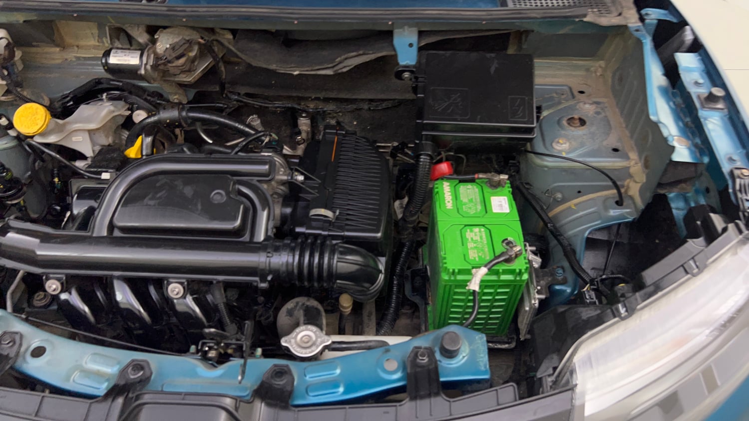 Used 2019 Renault Kwid CLIMBER 1.0 Opt Petrol Manual engine ENGINE LEFT SIDE VIEW