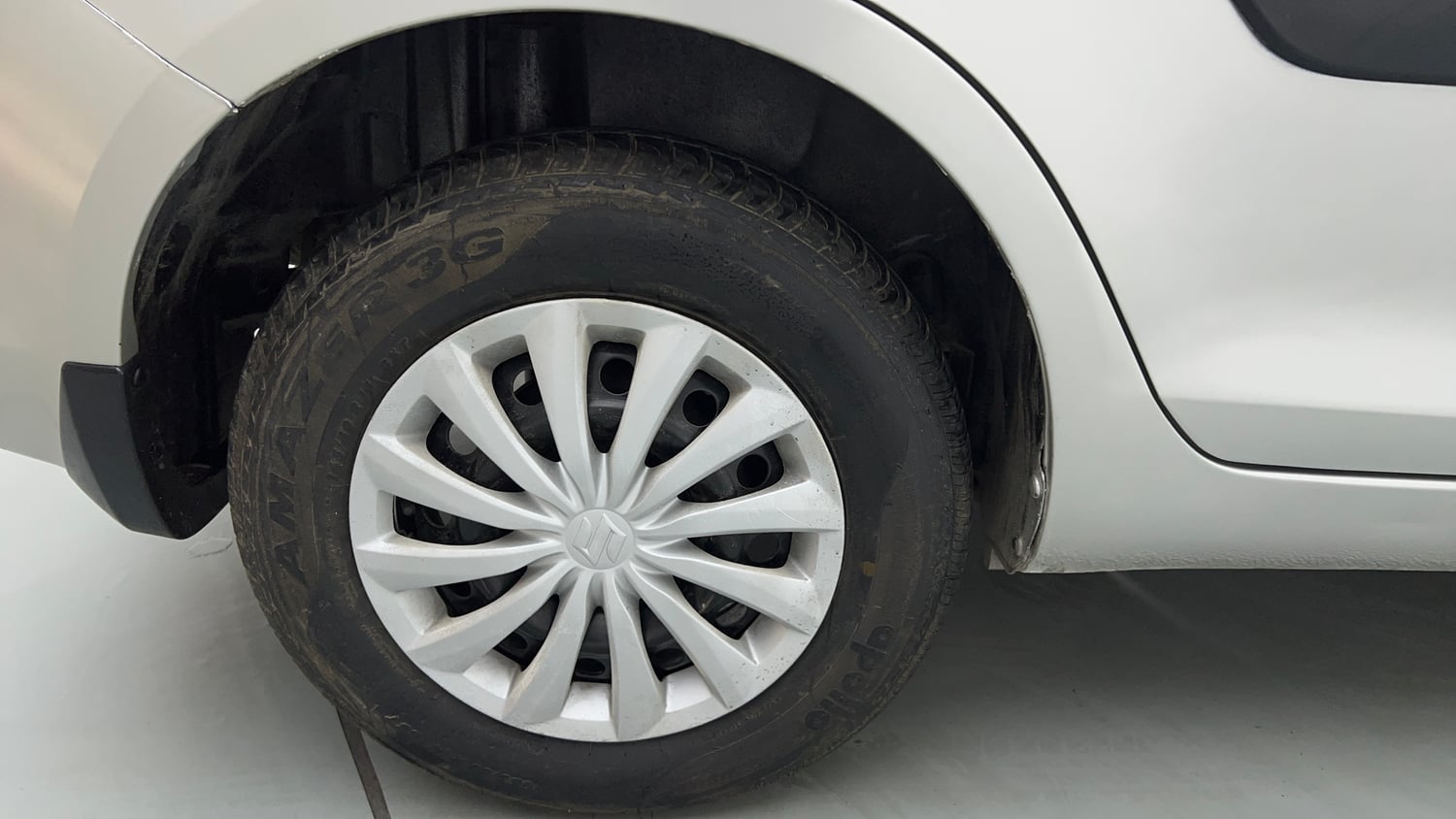 Used 2016 Maruti Suzuki Swift Dzire VXI (O) Petrol Manual tyres RIGHT REAR TYRE RIM VIEW