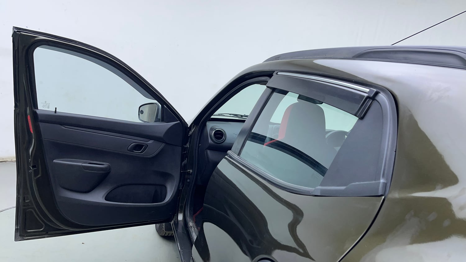 Used 2022 Renault Kwid RXT 1.0 AMT Petrol Automatic interior LEFT FRONT DOOR OPEN VIEW