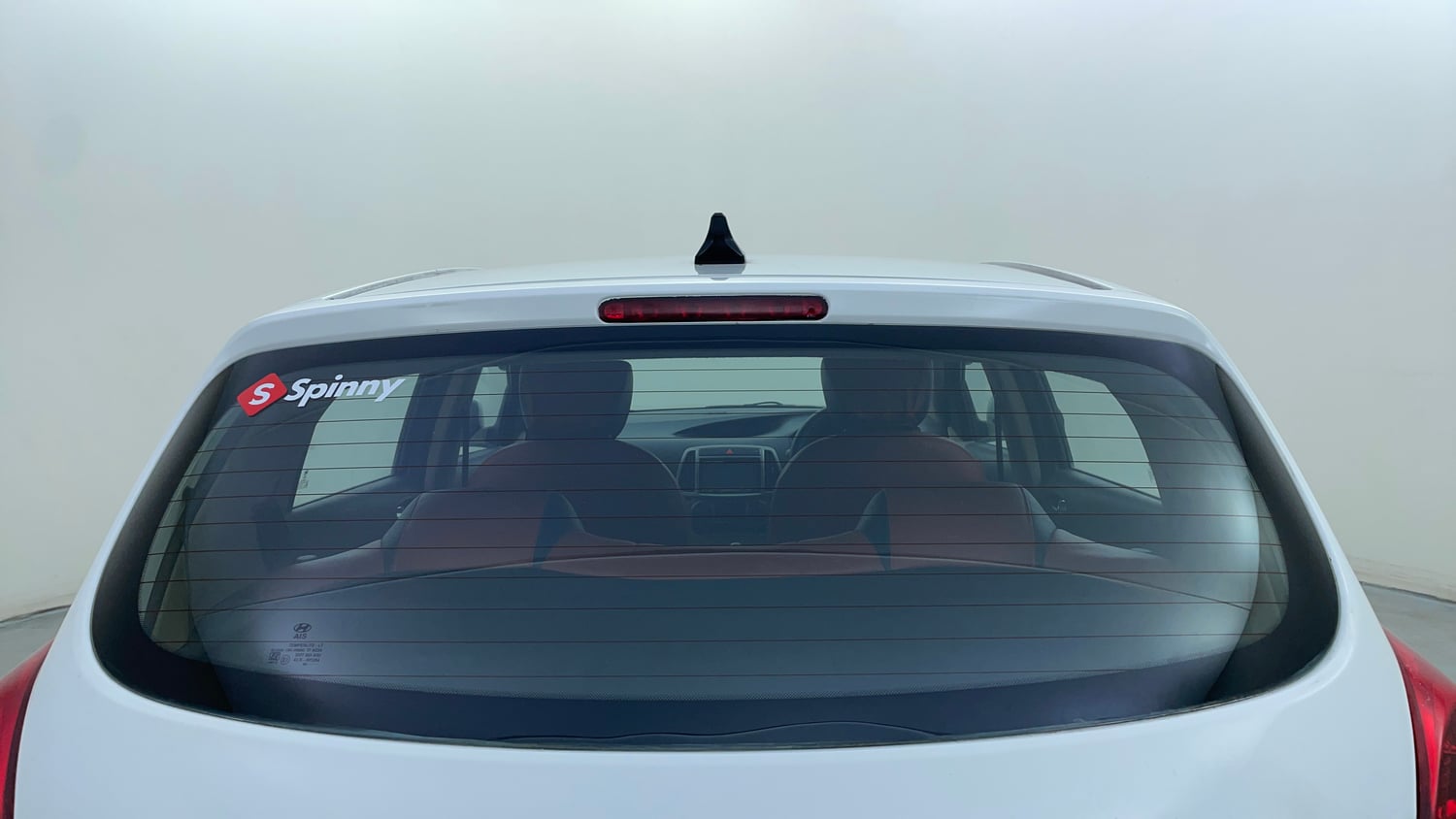 Used 2013 Hyundai i20 Magna (O) 1.2 Petrol Manual exterior BACK WINDSHIELD VIEW