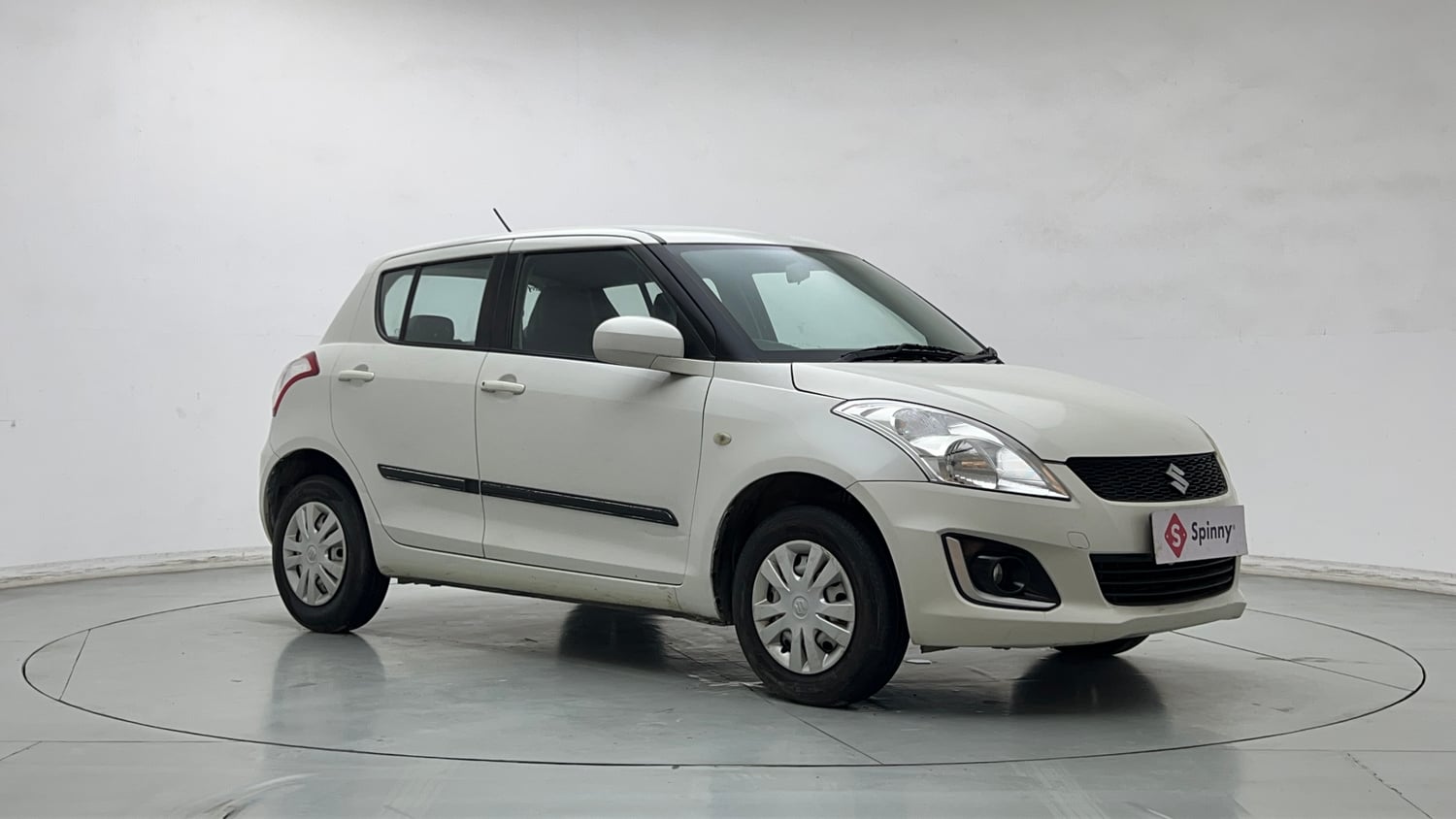 Used 2017 Maruti Suzuki Swift Lxi (O) Petrol Manual exterior RIGHT FRONT CORNER VIEW
