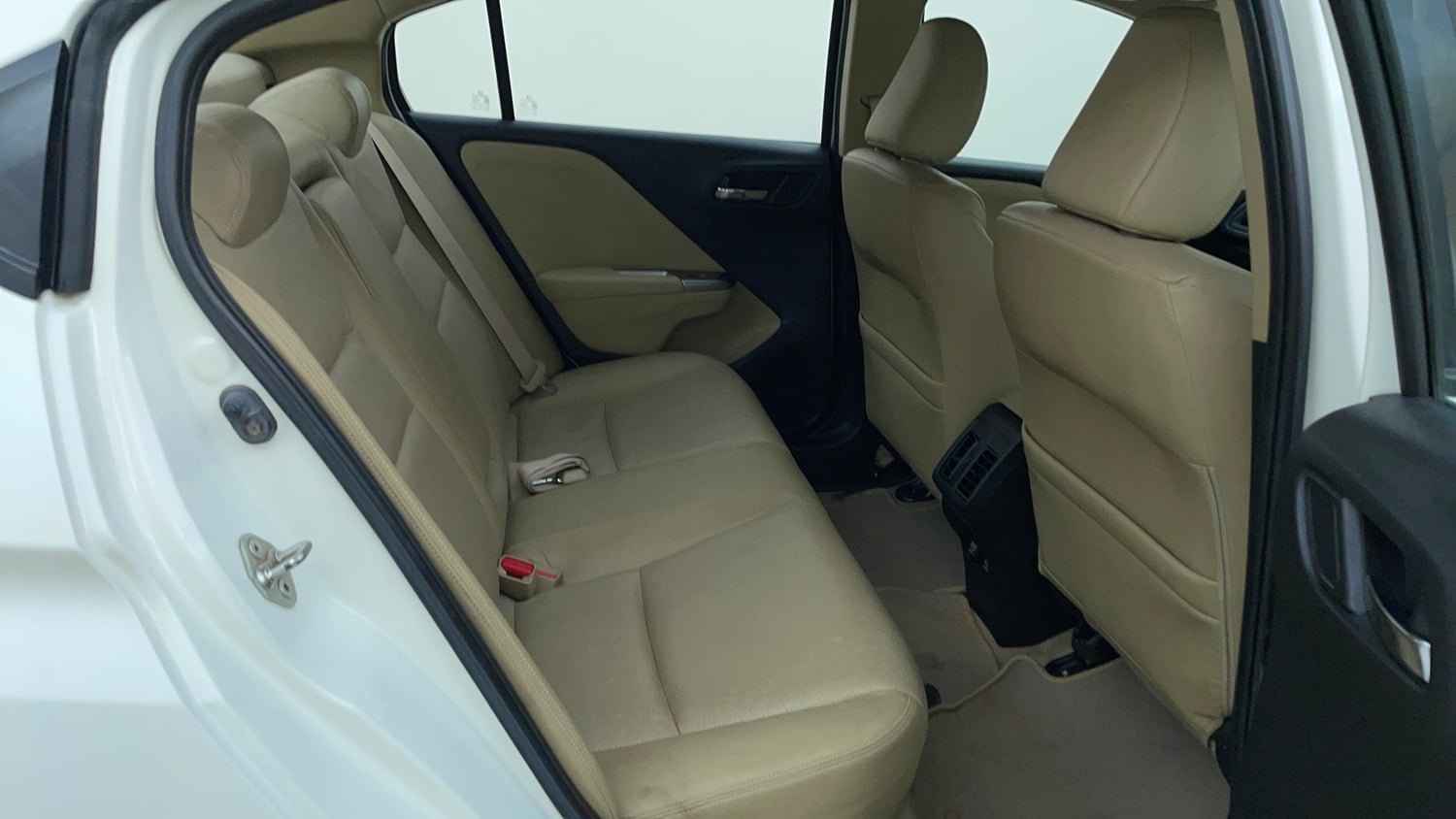 Used 2016 Honda City VX CVT Petrol Automatic interior RIGHT SIDE REAR DOOR CABIN VIEW