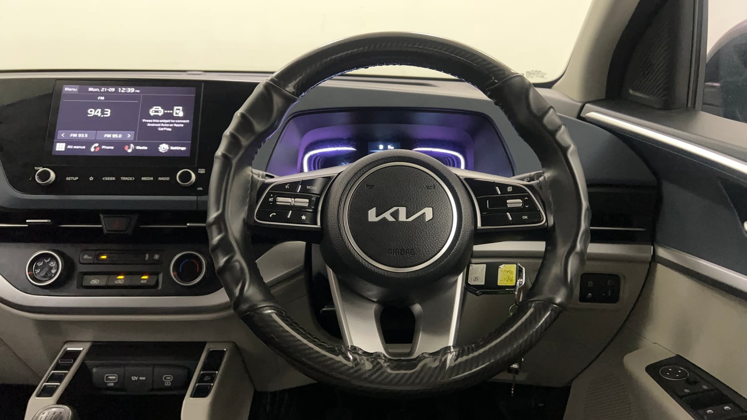 Used 2026 Kia Carens Premium (O) 1.5 Petrol 7 STR Petrol Manual interior STEERING VIEW