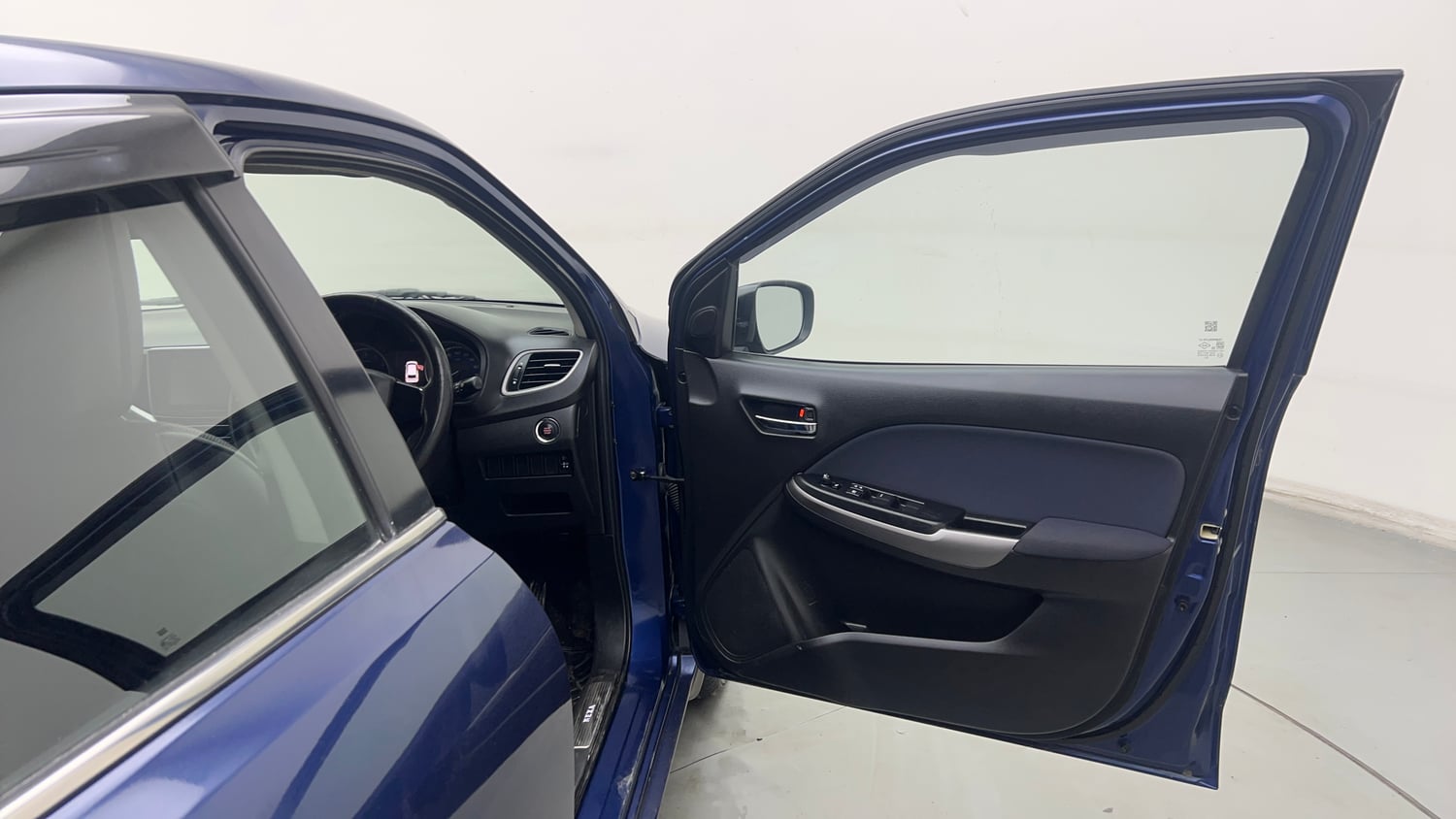 Used 2019 Maruti Suzuki Baleno Zeta Petrol Manual interior RIGHT FRONT DOOR OPEN VIEW