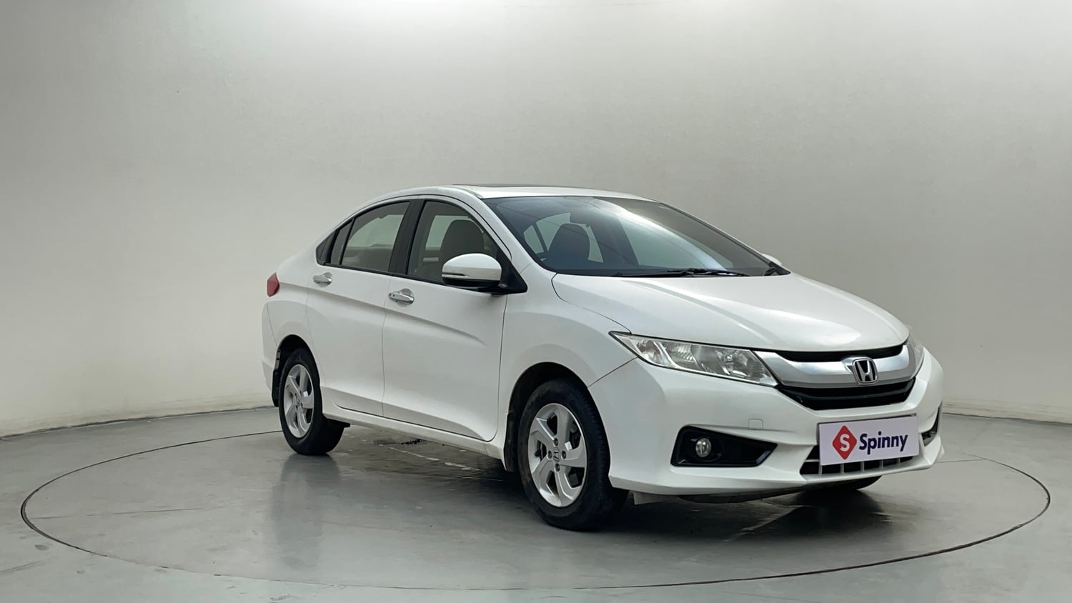 Used 2016 Honda City VX CVT Petrol Automatic exterior RIGHT FRONT CORNER VIEW