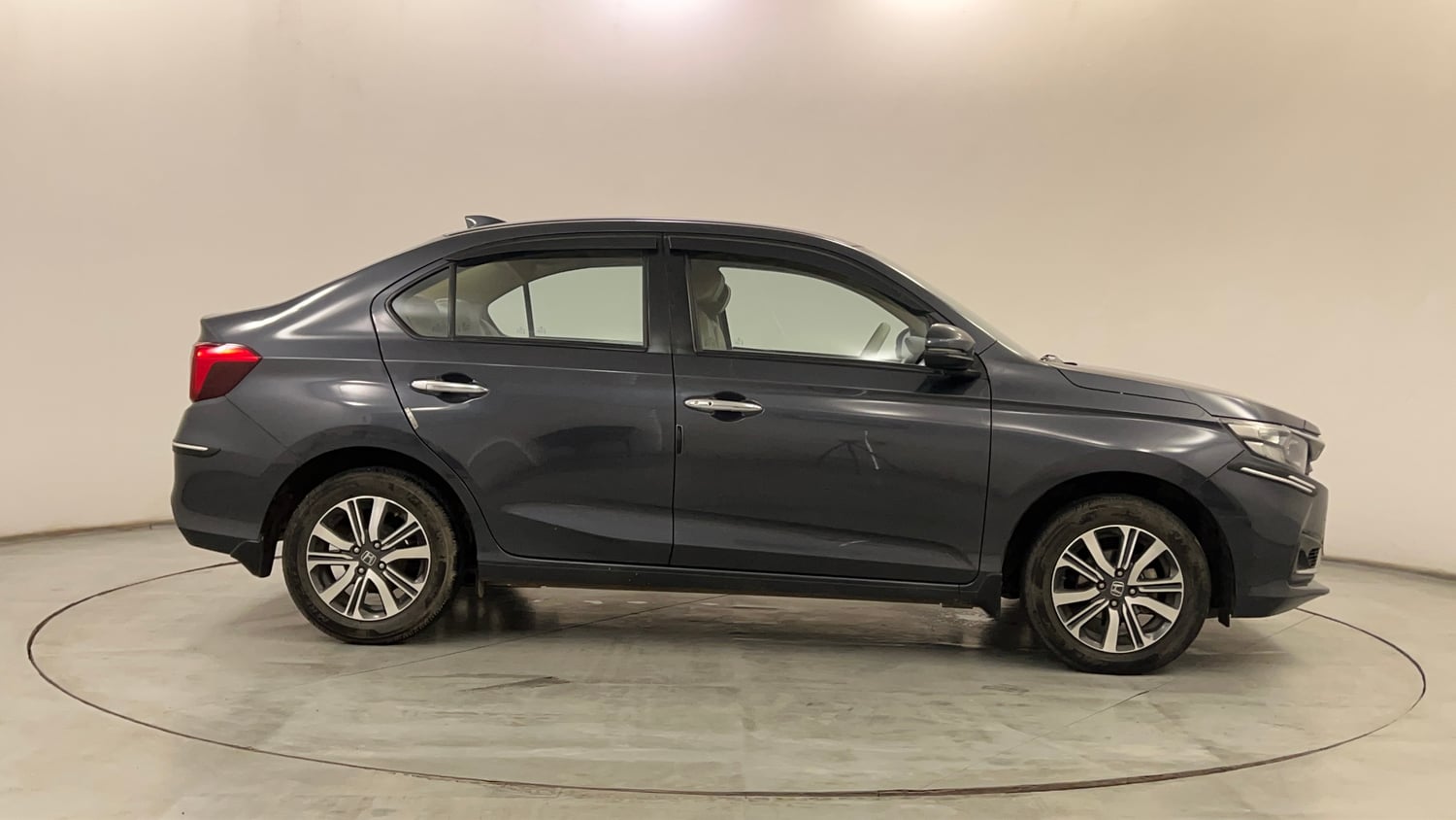 Used 2023 Honda Amaze VX MT 1.2 Petrol Petrol Manual exterior RIGHT SIDE VIEW