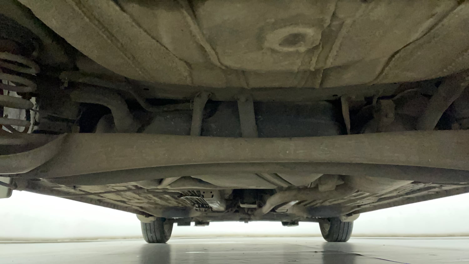 Used 2019 Honda Amaze 1.2 VX MT Petrol Petrol Manual extra REAR UNDERBODY VIEW (TAKEN FROM REAR)