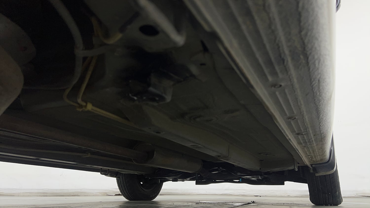 Used 2018 Maruti Suzuki Celerio ZXi (O) AMT Petrol Automatic extra REAR RIGHT UNDERBODY VIEW