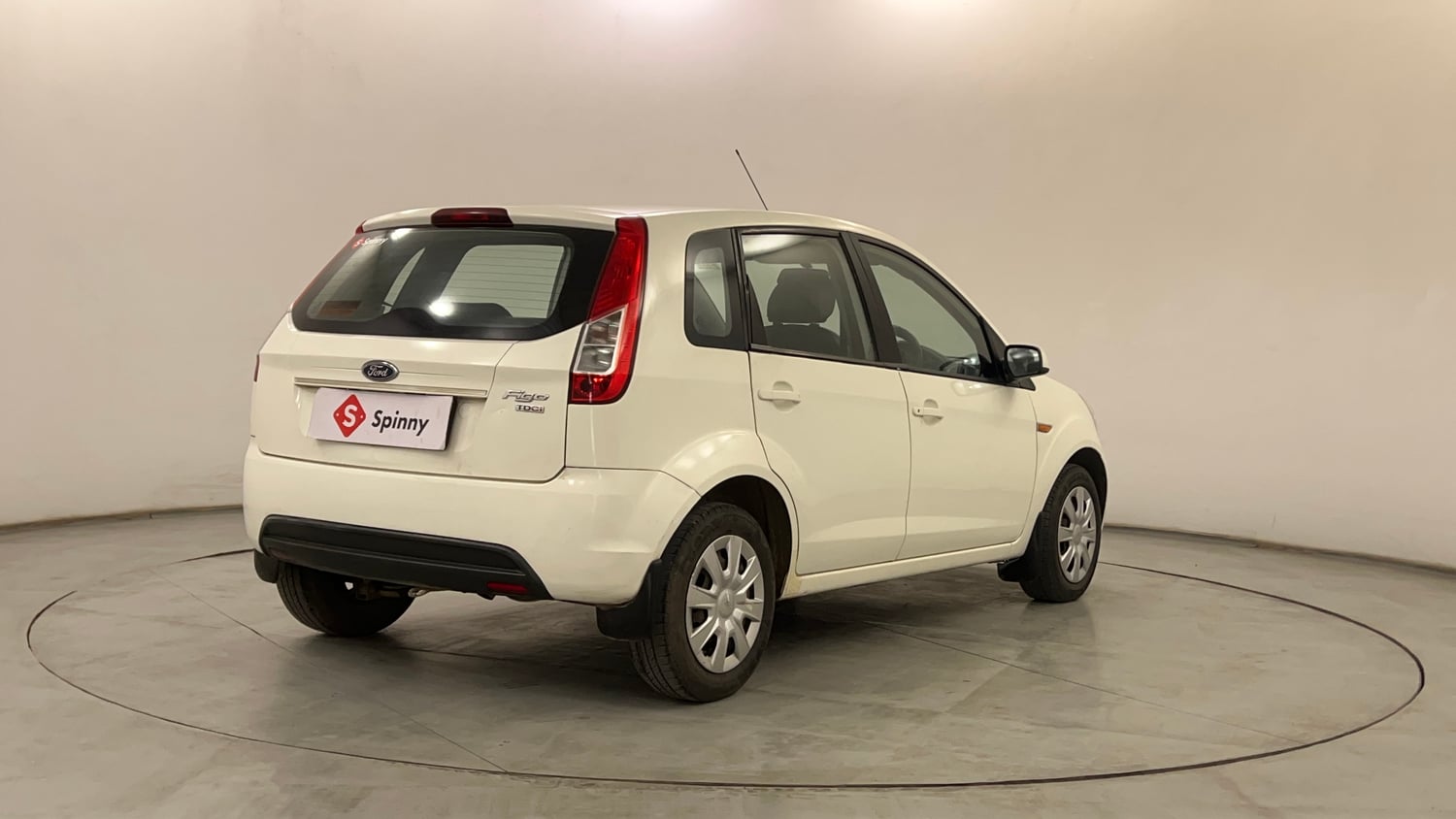 Used 2013 Ford Figo Duratorq Diesel ZXI 1.4 Diesel Manual exterior RIGHT REAR CORNER VIEW