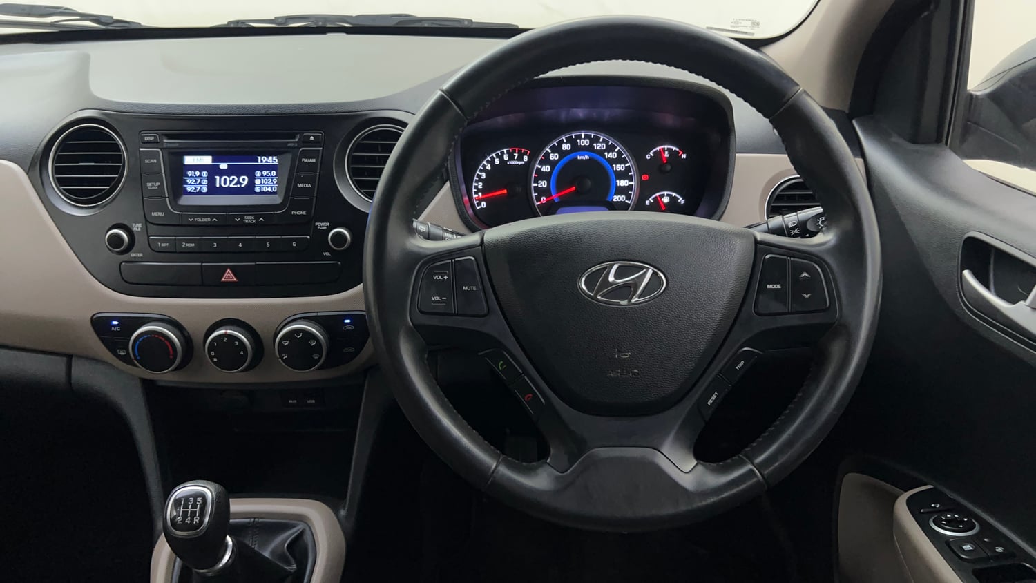 Used 2015 Hyundai Grand i10 Asta 1.2 Kappa VTVT Petrol Manual interior STEERING VIEW