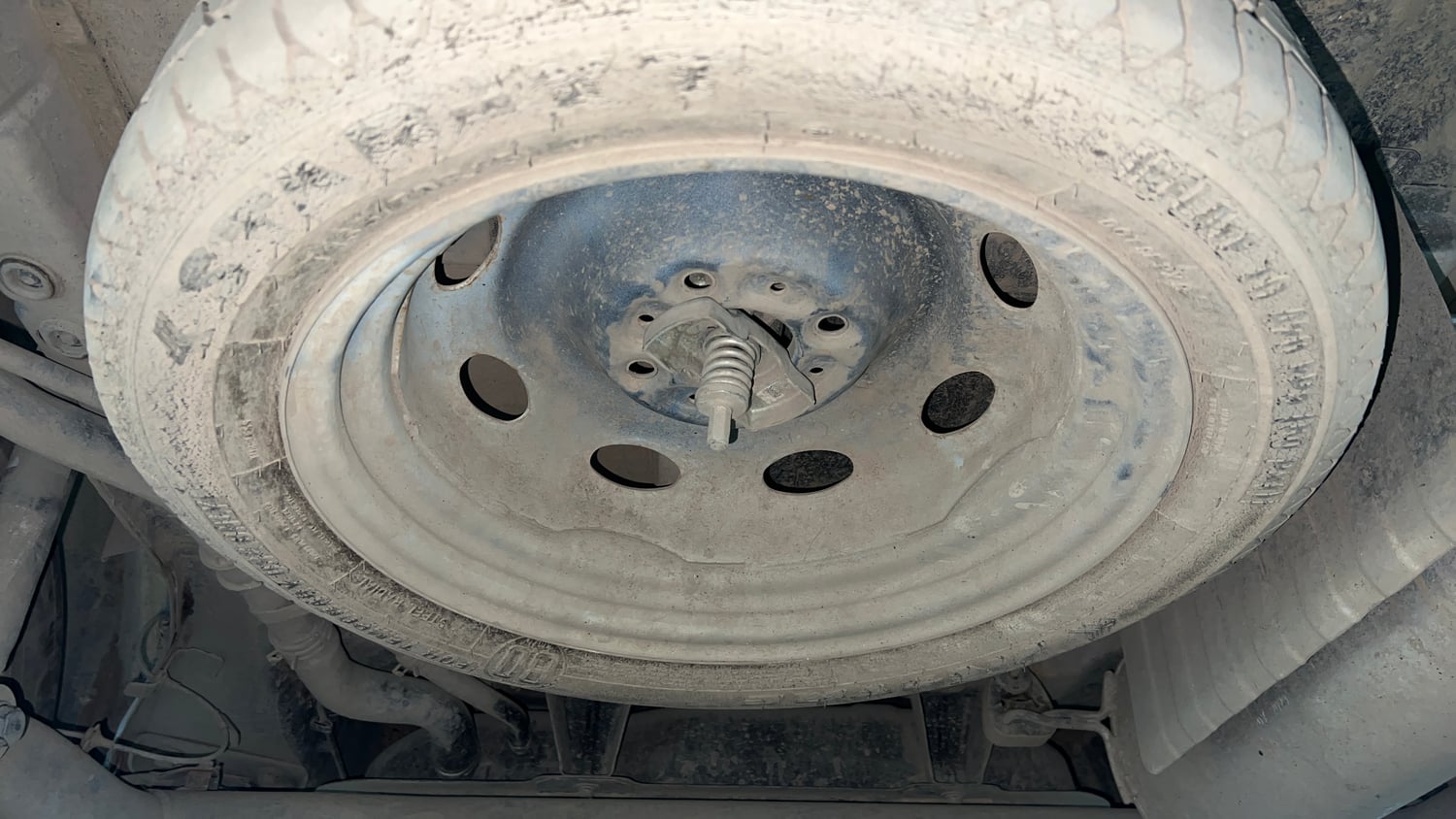 Used 2024 Tata Tigor XM iCNG Cng Manual tyres SPARE TYRE VIEW