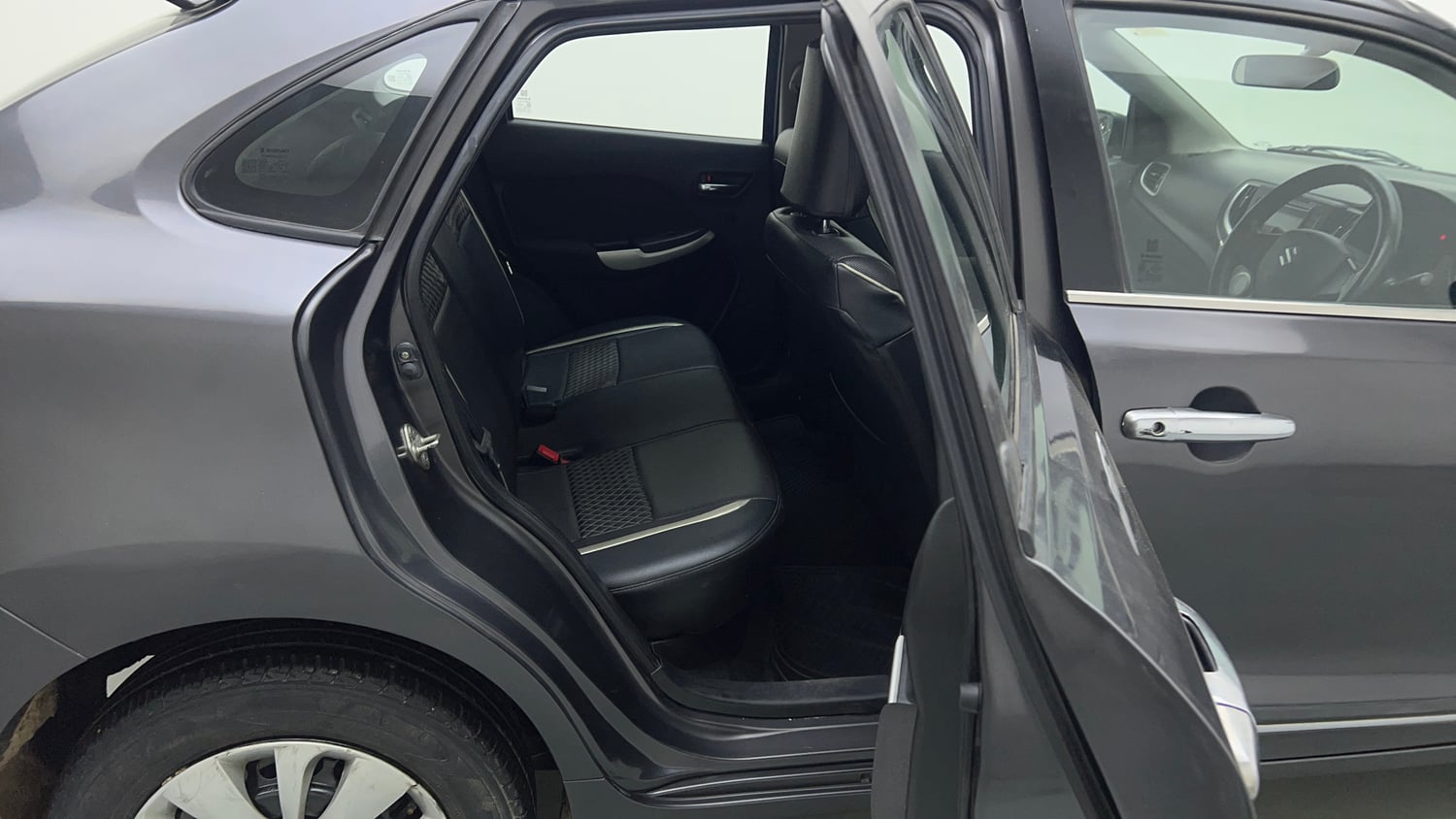 Used 2018 Maruti Suzuki Baleno Delta 1.2 Petrol Manual interior RIGHT SIDE REAR DOOR CABIN VIEW