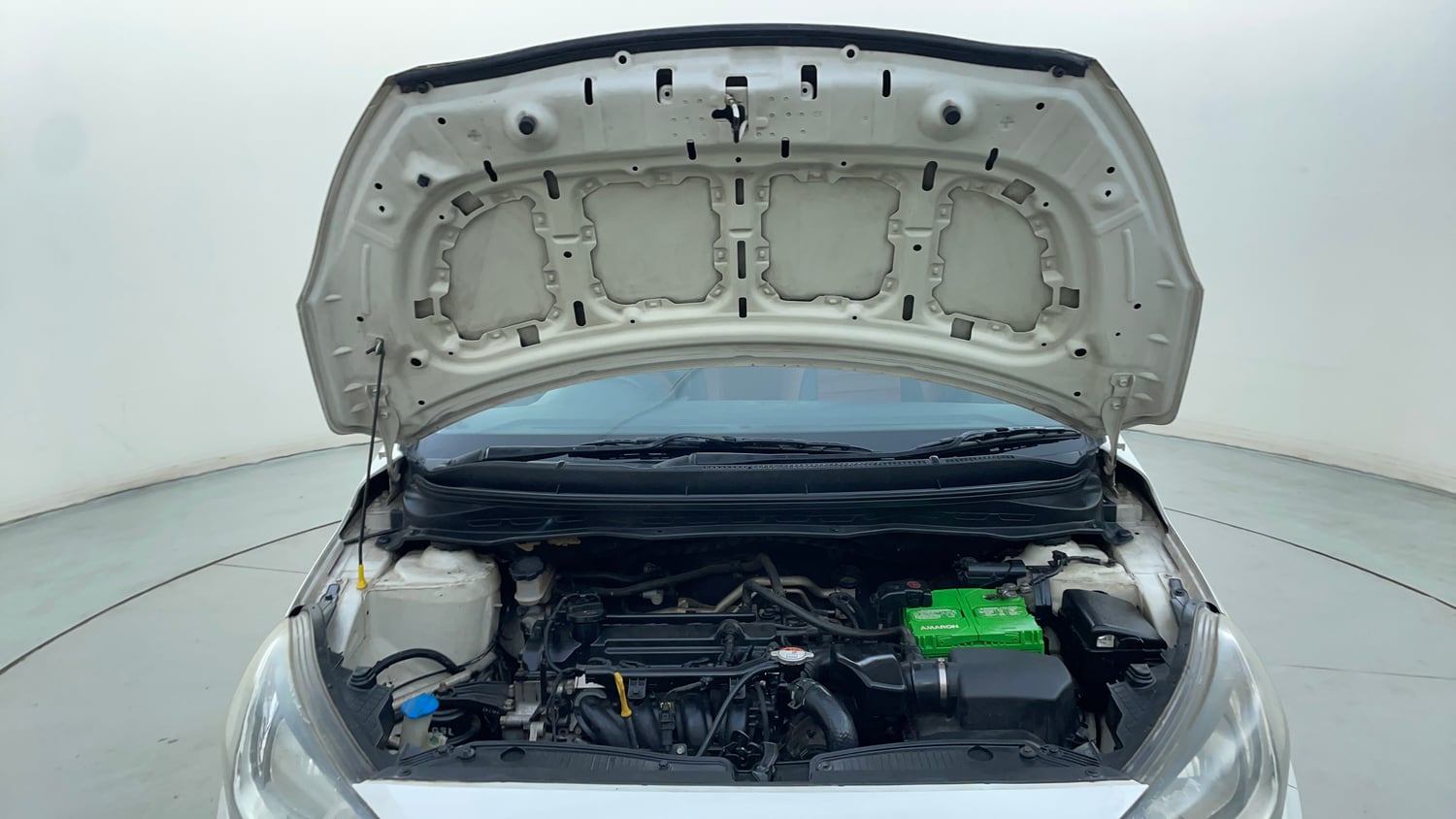 Used 2013 Hyundai i20 Magna (O) 1.2 Petrol Manual engine ENGINE & BONNET OPEN FRONT VIEW