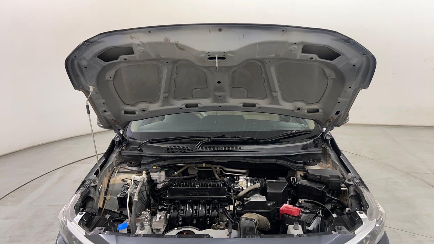 Used 2023 Honda Amaze VX MT 1.2 Petrol Petrol Manual engine ENGINE & BONNET OPEN FRONT VIEW