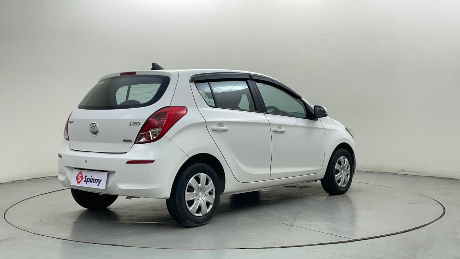 Used 2013 Hyundai i20 Magna (O) 1.2 Petrol Manual exterior RIGHT REAR CORNER VIEW