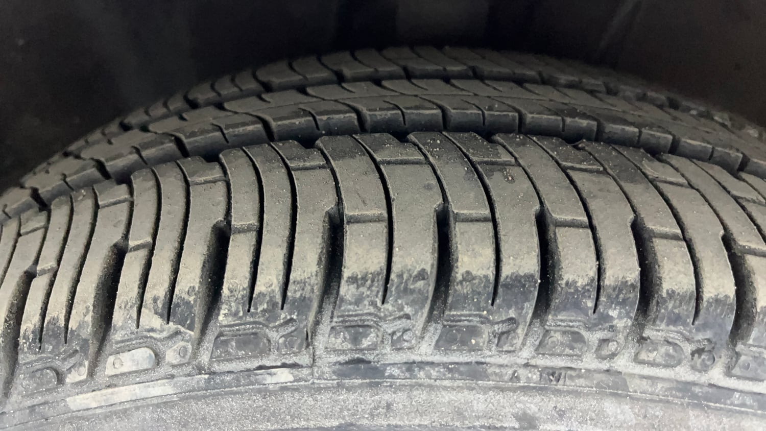 Used 2012 Hyundai i20 Asta 1.2 Petrol Manual tyres RIGHT FRONT TYRE TREAD VIEW