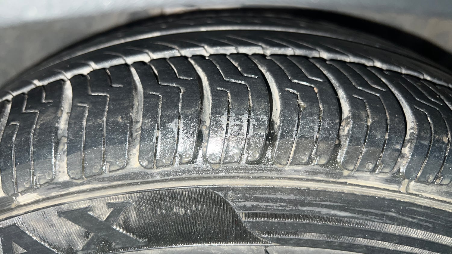 Used 2019 Ford Freestyle Titanium 1.2 Ti-VCT Petrol Manual tyres RIGHT FRONT TYRE TREAD VIEW