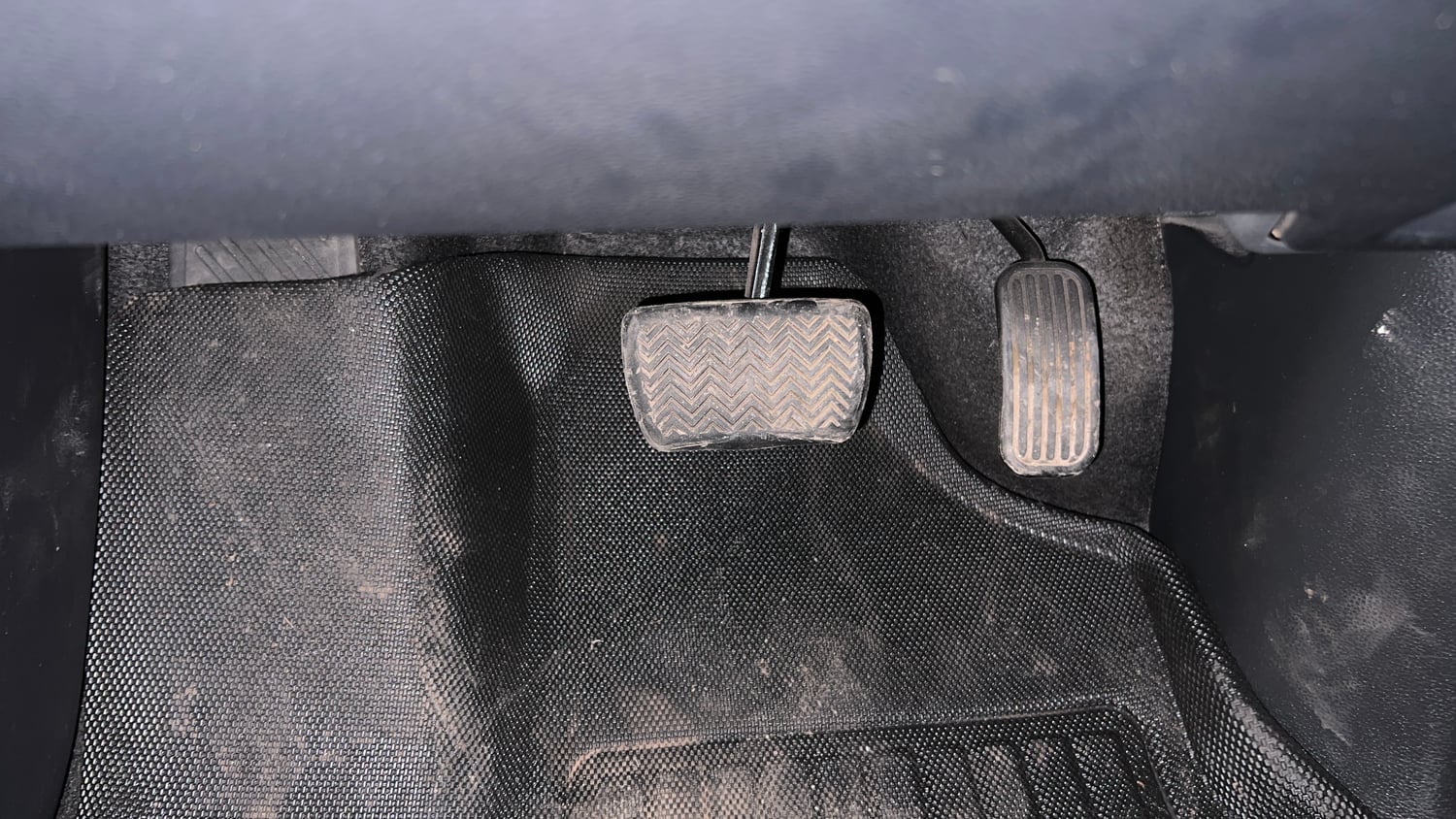 Used 2024 Toyota Innova Hycross GX (O) 7 STR Petrol Automatic interior PEDALS VIEW