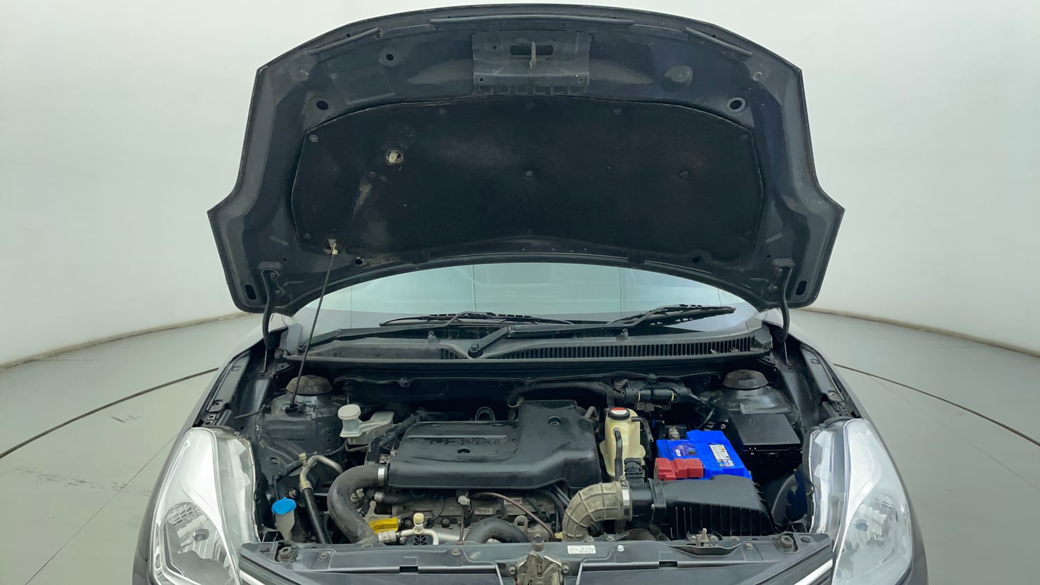 Used 2017 Maruti Suzuki Baleno Delta 1.3 Diesel Manual engine ENGINE & BONNET OPEN FRONT VIEW