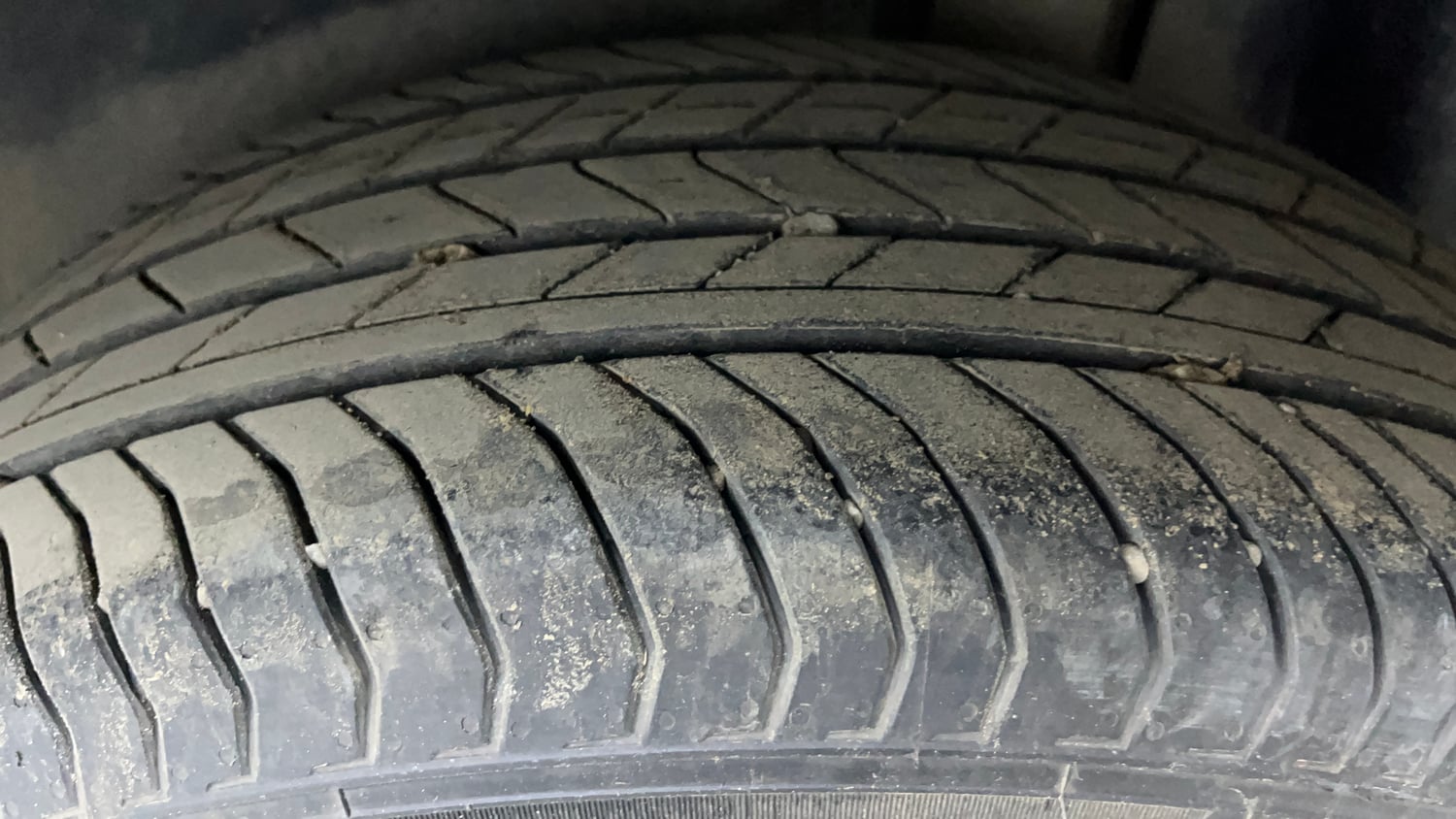 Used 2024 Skoda Kushaq Style 1.5L TSI DSG Petrol Automatic tyres LEFT REAR TYRE TREAD VIEW