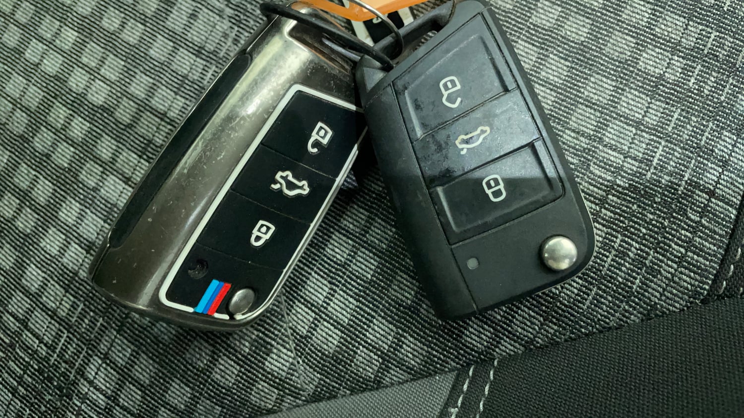 Used 2022 Volkswagen Taigun Highline 1.0 TSI MT Petrol Manual extra CAR KEY VIEW