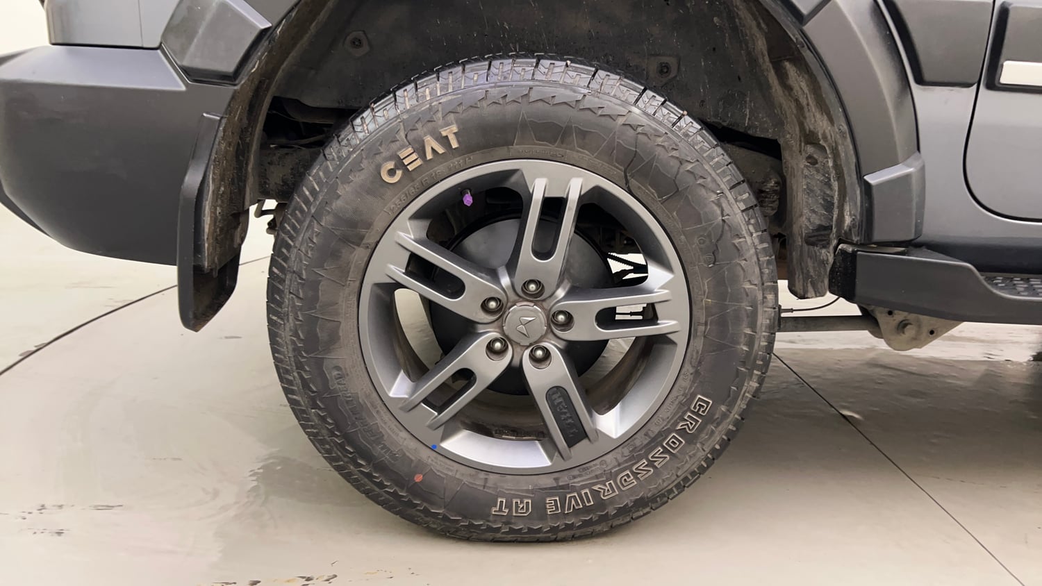 Used 2023 mahindra Thar LX Hard Top Petrol MT 4WD Petrol Manual tyres RIGHT REAR TYRE RIM VIEW