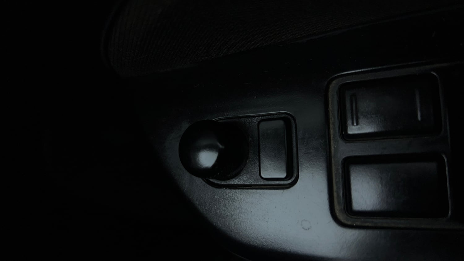 Used 2016 Maruti Suzuki Swift VXi Petrol Manual top_features Adjustable ORVM