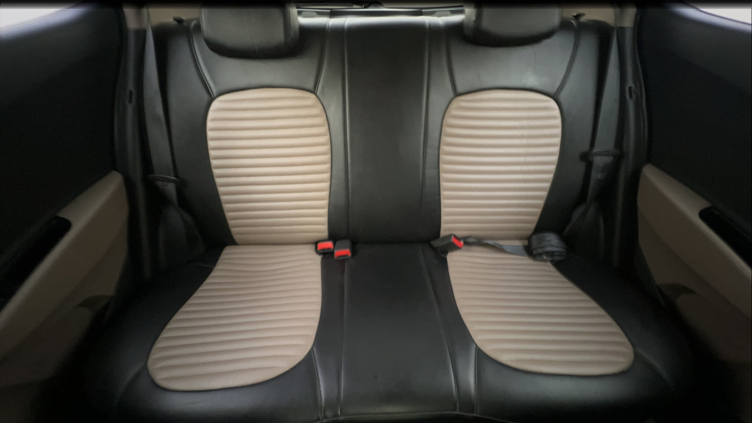 Used 2019 Hyundai Grand i10 Asta 1.2 Kappa VTVT Petrol Manual interior REAR SEAT CONDITION VIEW