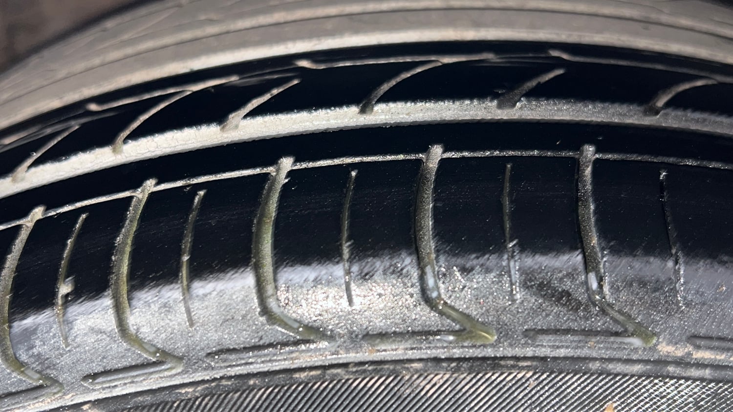 Used 2017 Honda City VX CVT Petrol Petrol Automatic tyres RIGHT FRONT TYRE TREAD VIEW