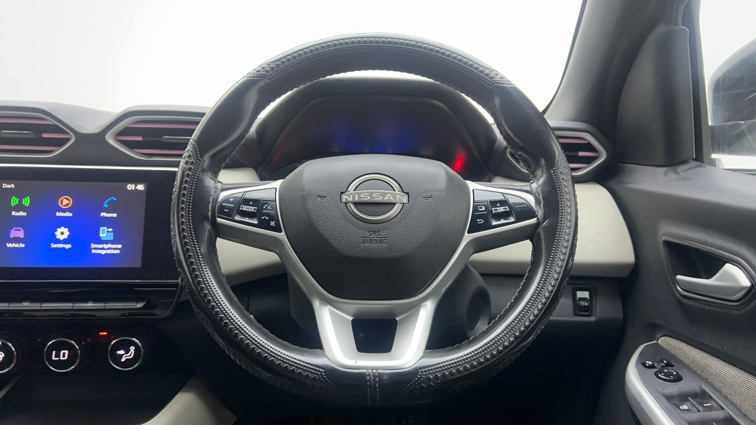 Used 2021 Nissan Magnite XV Turbo Petrol Manual interior STEERING VIEW