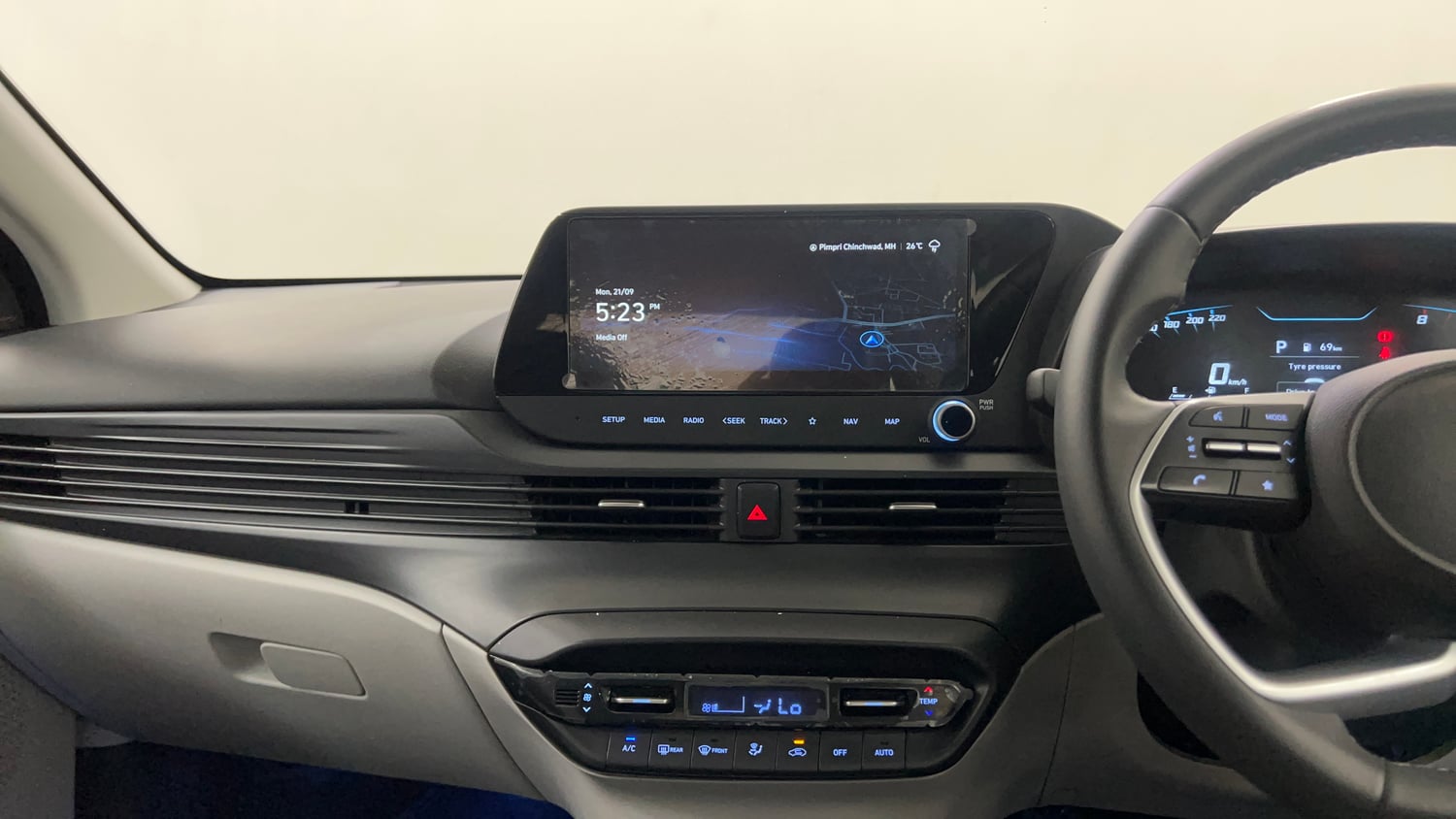 Used 2025 Hyundai New i20 Asta (O) 1.2 IVT Petrol Automatic interior MUSIC SYSTEM & AC CONTROL VIEW