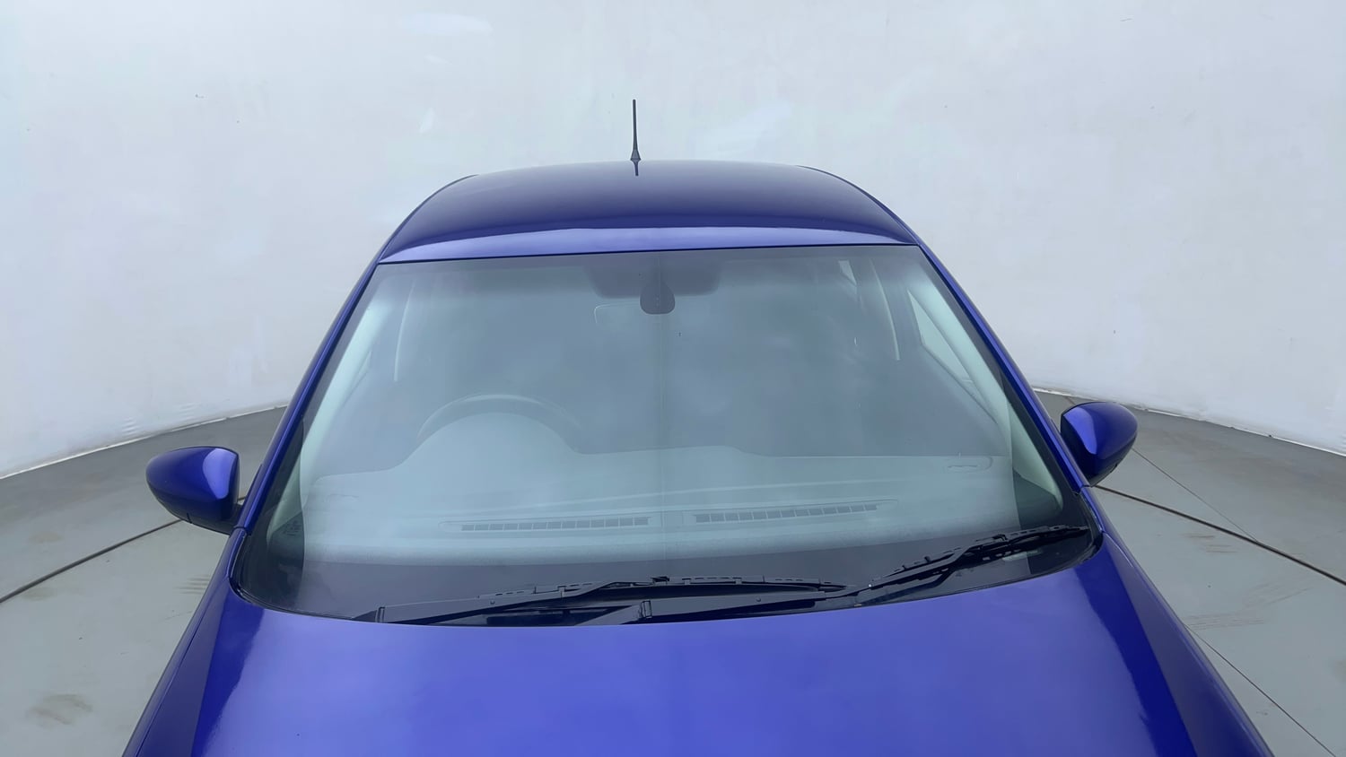 Used 2019 Volkswagen Polo Highline Plus 1.0 (P) 16 Alloy Petrol Manual exterior FRONT WINDSHIELD VIEW