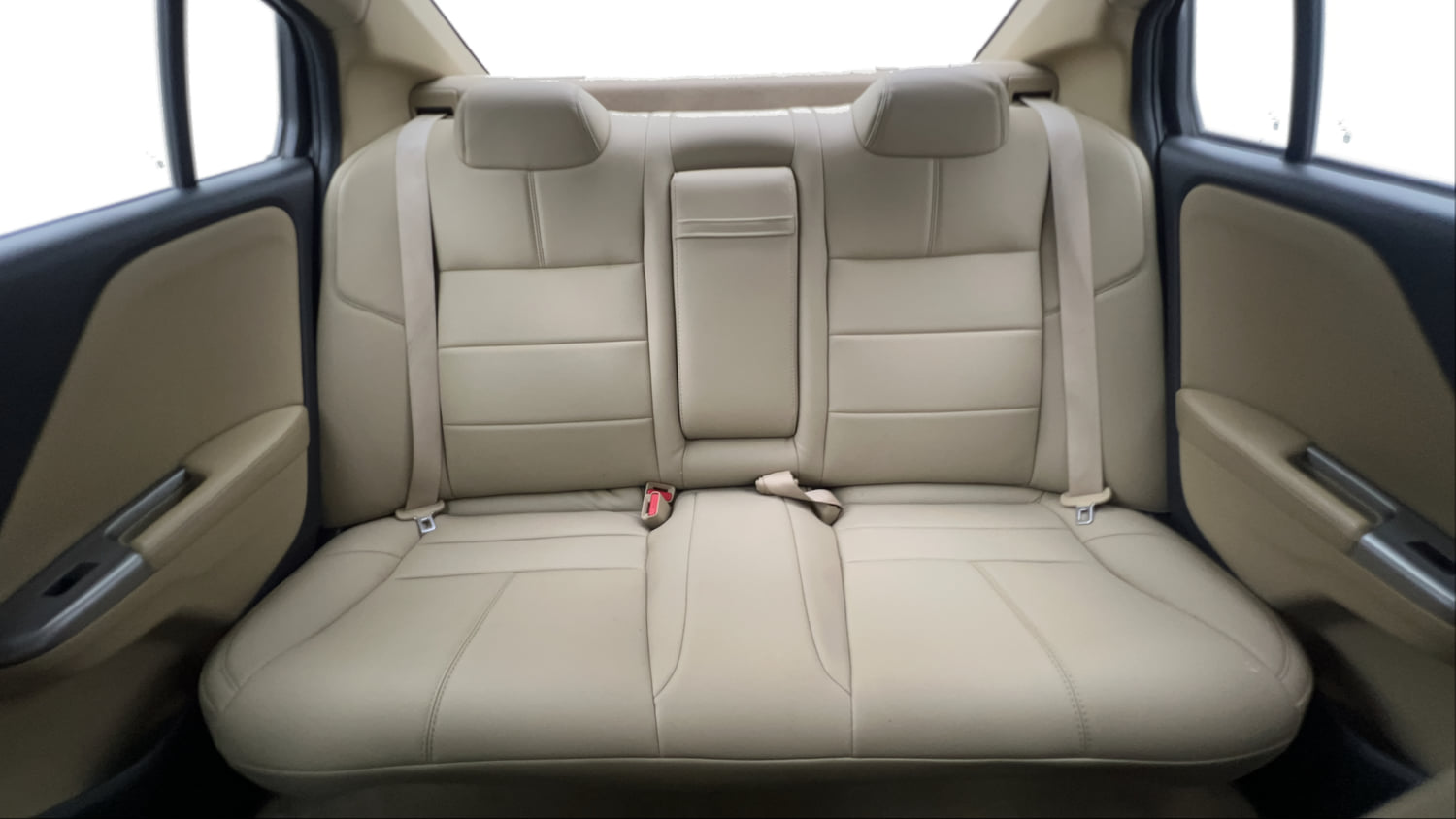 Used 2017 Honda City VX CVT Petrol Petrol Automatic interior REAR SEAT CONDITION VIEW