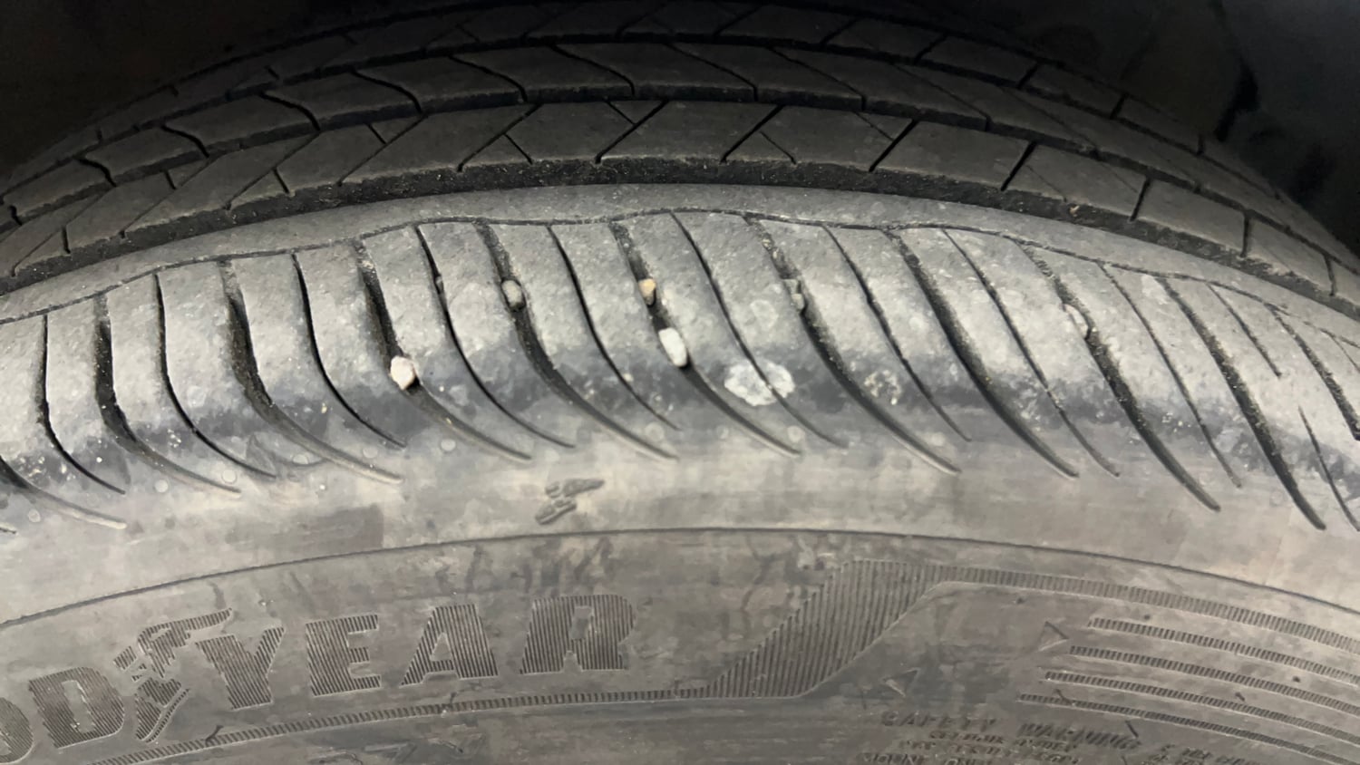 Used 2016 Hyundai Verna 1.6 CRDI S AT Diesel Automatic tyres RIGHT FRONT TYRE TREAD VIEW