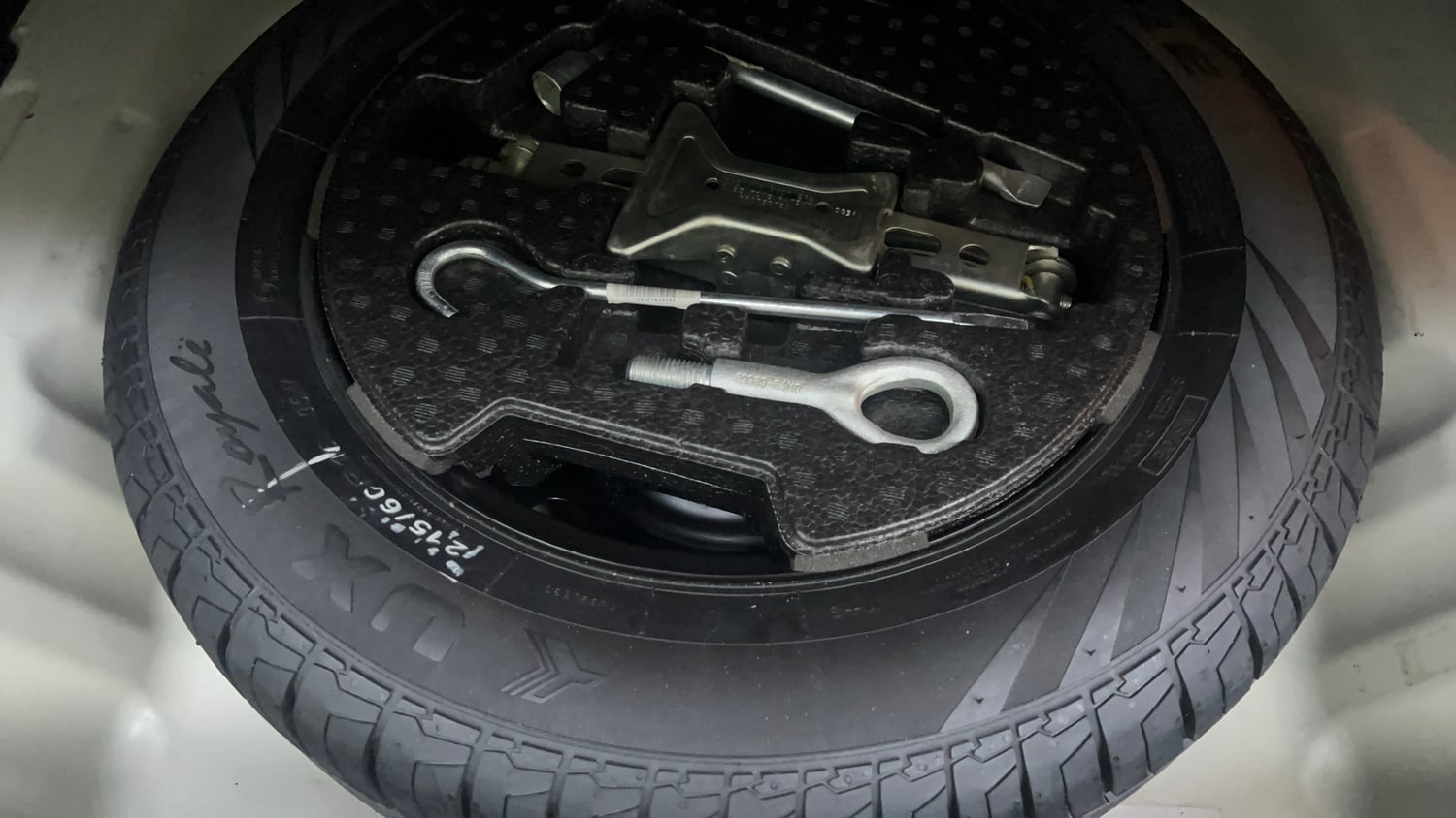 Used 2021 Maruti Suzuki S-Cross Zeta AT Petrol Automatic tyres SPARE TYRE VIEW