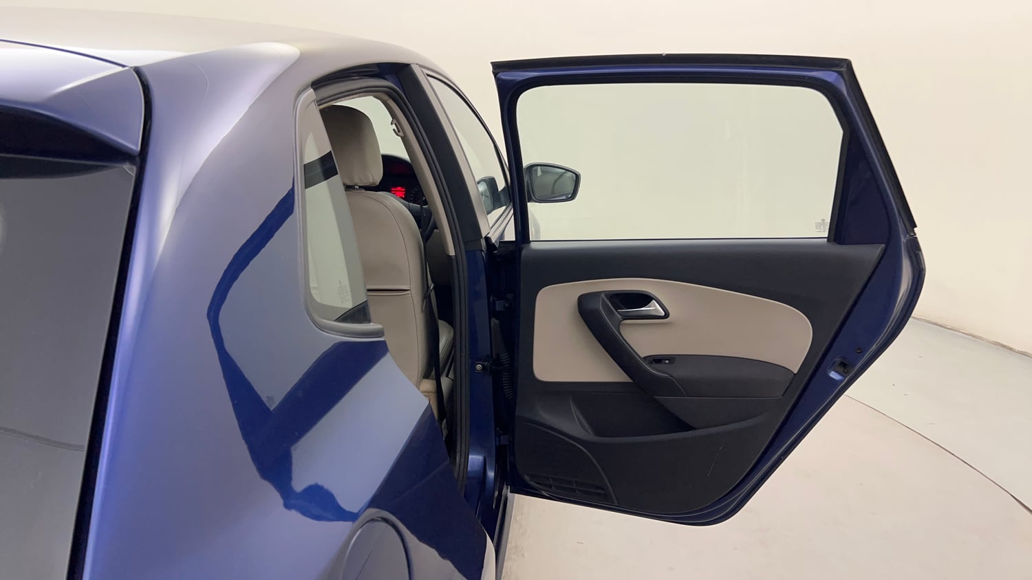 Used 2014 Volkswagen Polo Highline1.2L (P) Petrol Manual interior RIGHT REAR DOOR OPEN VIEW