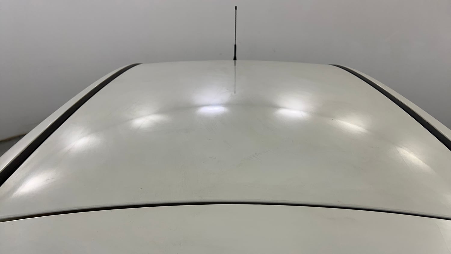 Used 2013 Ford Figo Duratorq Diesel ZXI 1.4 Diesel Manual exterior EXTERIOR ROOF VIEW