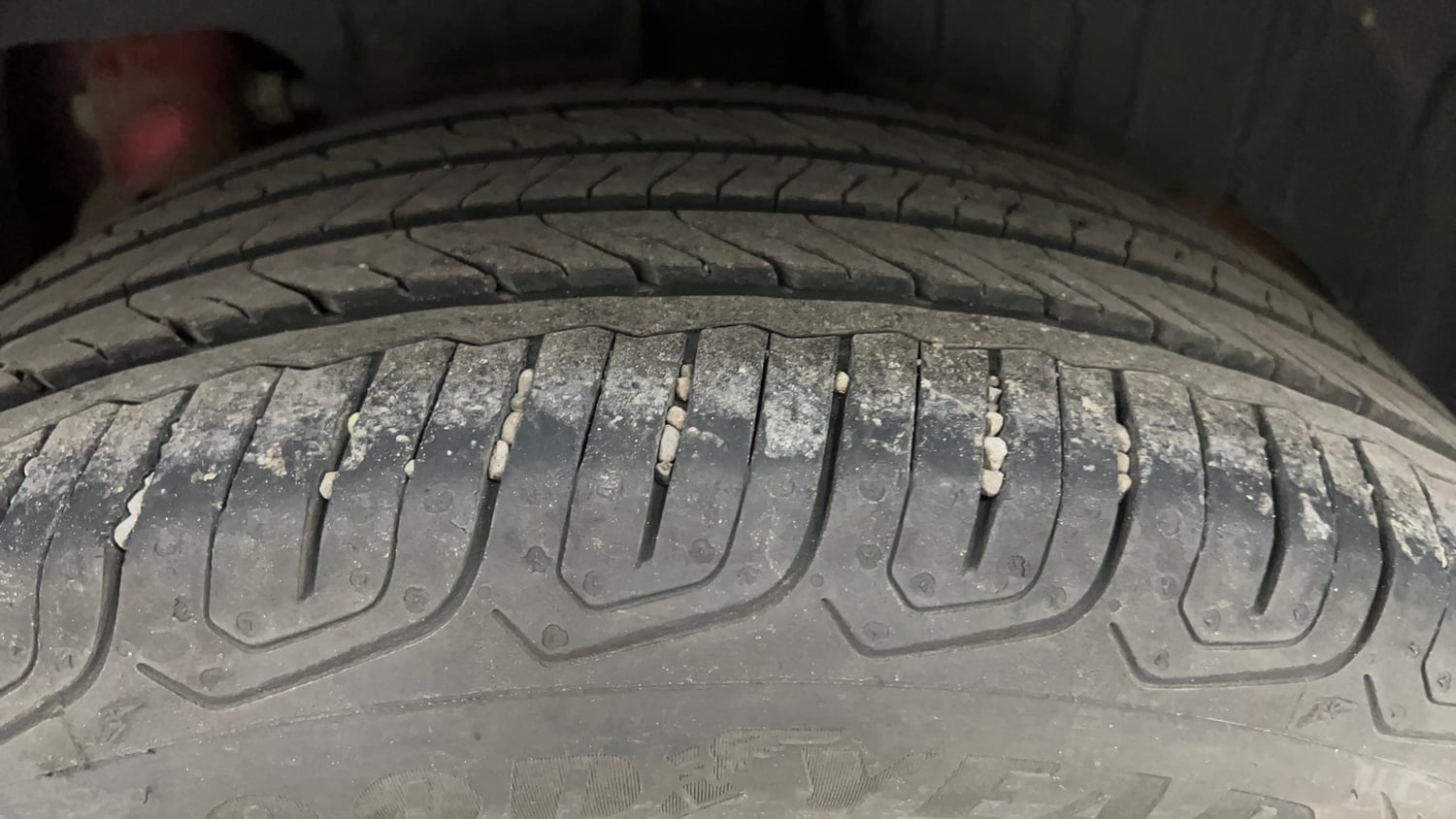 Used 2024 Mahindra XUV 3XO AX7 1.2 Petrol AT Petrol Automatic tyres LEFT REAR TYRE TREAD VIEW