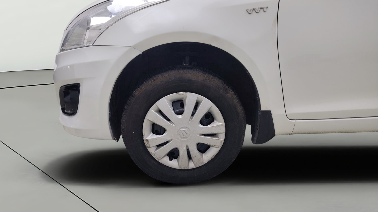 Used 2014 Maruti Suzuki Swift Dzire VXI Petrol Manual tyres LEFT FRONT TYRE RIM VIEW
