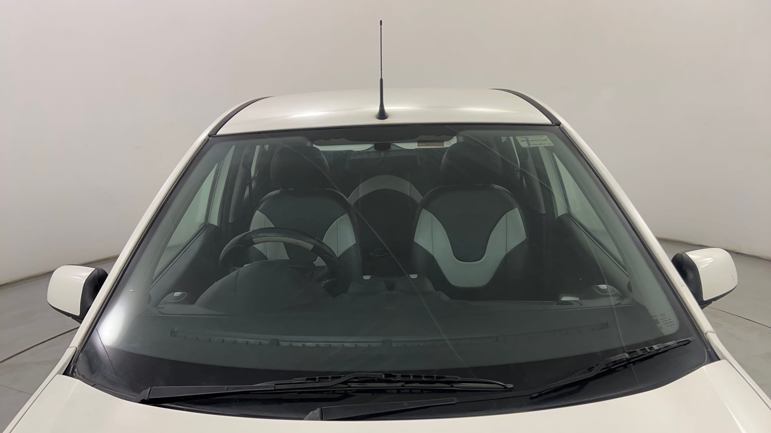 Used 2013 Ford Figo Duratorq Diesel ZXI 1.4 Diesel Manual exterior FRONT WINDSHIELD VIEW