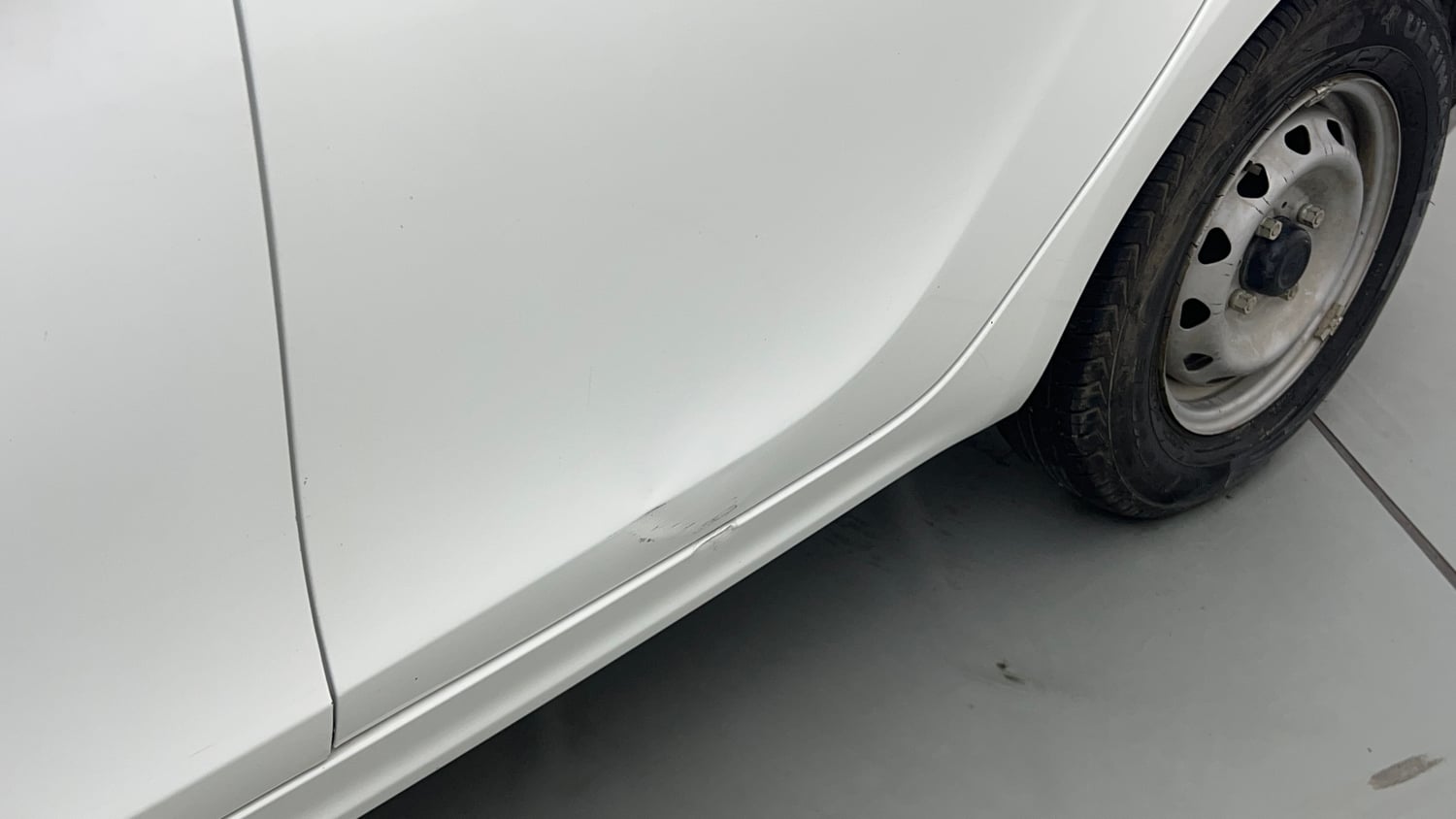 Used 2025 Tata Tiago XE Petrol Manual dents MINOR SCRATCH