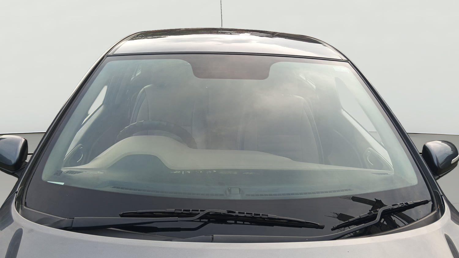 Used 2015 Hyundai Elite i20 Asta 1.2 Petrol Manual exterior FRONT WINDSHIELD VIEW