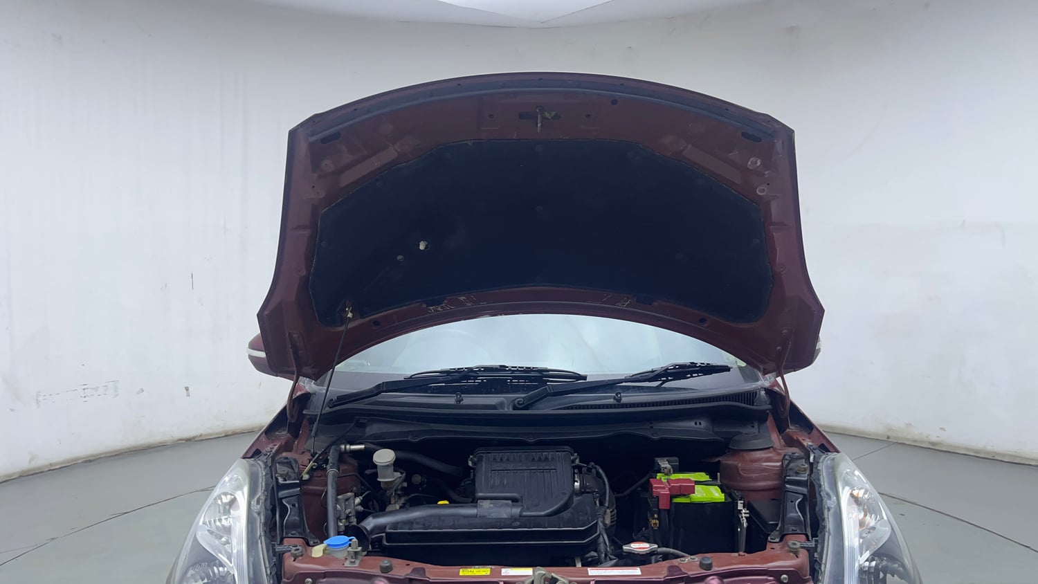 Used 2016 Maruti Suzuki Swift VXi Petrol Manual engine ENGINE & BONNET OPEN FRONT VIEW