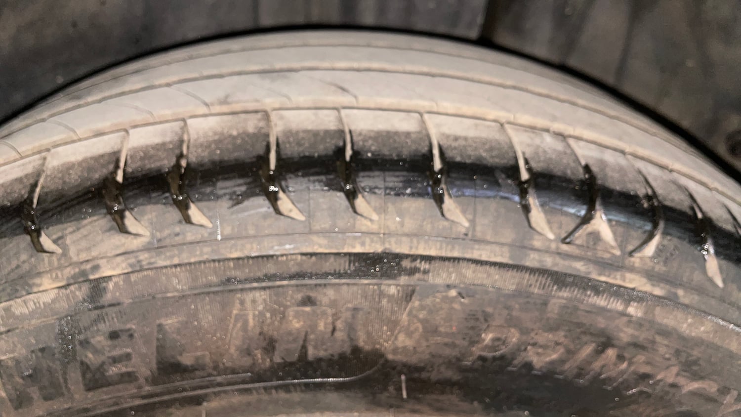 Used 2018 Maruti Suzuki S-Cross Alpha 1.3 Diesel Manual tyres LEFT REAR TYRE TREAD VIEW