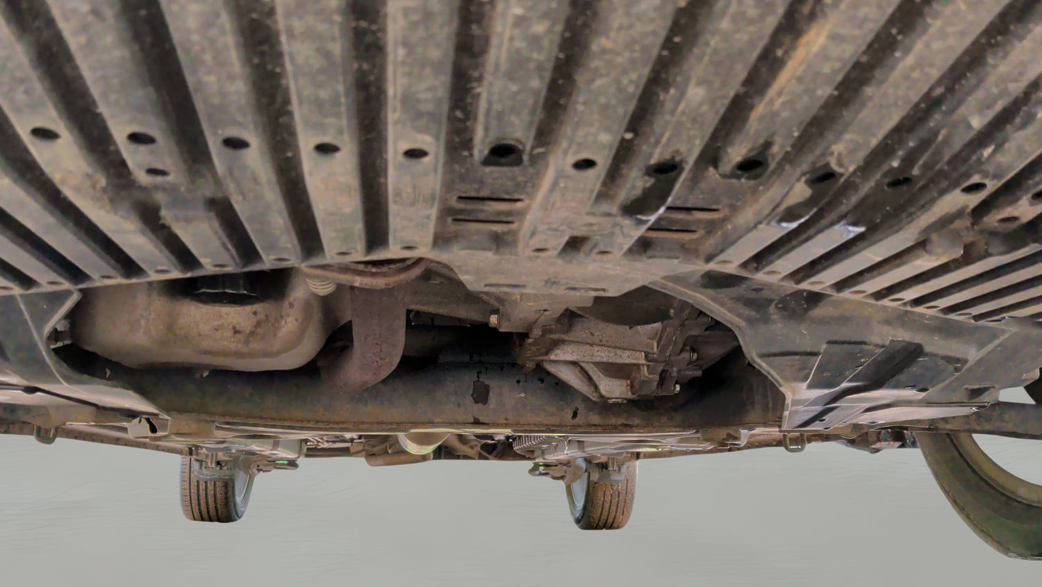 Used 2019 Maruti Suzuki Ciaz Alpha Hybrid 1.5 Petrol Manual extra FRONT LEFT UNDERBODY VIEW
